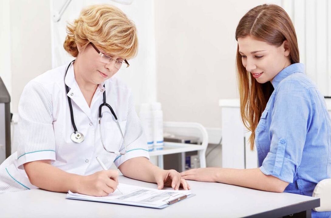 Per diagnosticare la cistite, il medico prescriverà test diagnostici alla donna.